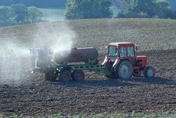 Costs of mitigating greenhouse gas emssiones in in crop and beef production